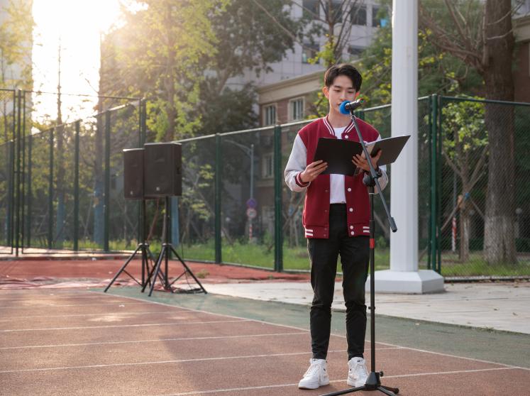 4a22001b4c01425d9811279c38e6de26.jpg 4a22001b4c01425d9811279c38e6de26.jpg